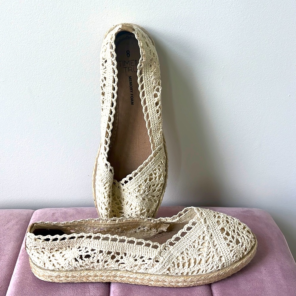 Cream crochet flats
